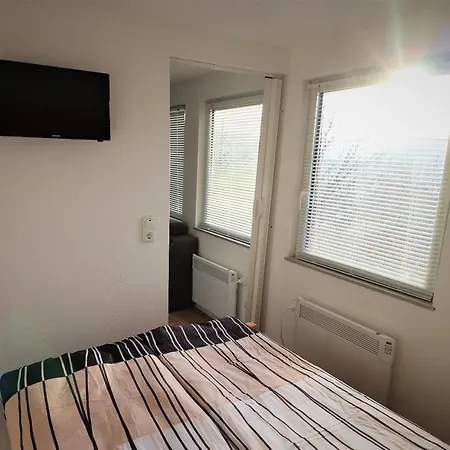 Σπίτι διακοπών Monteurwohnung - Berghuette - Kek3 - Keine Touristen Bad Blankenburg